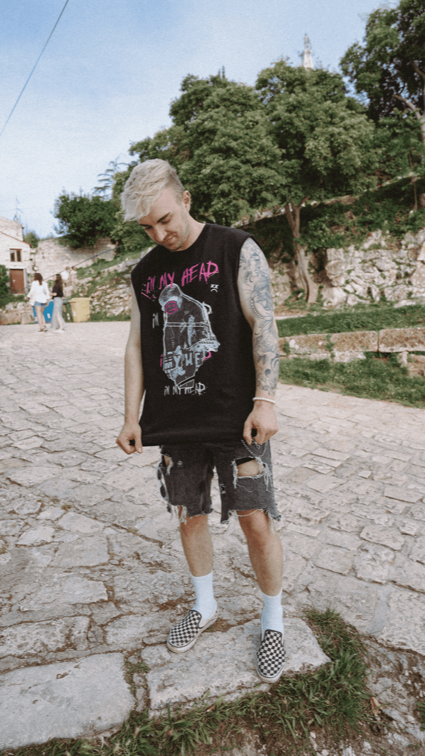 STVW 'IN MY HEAD' TEE