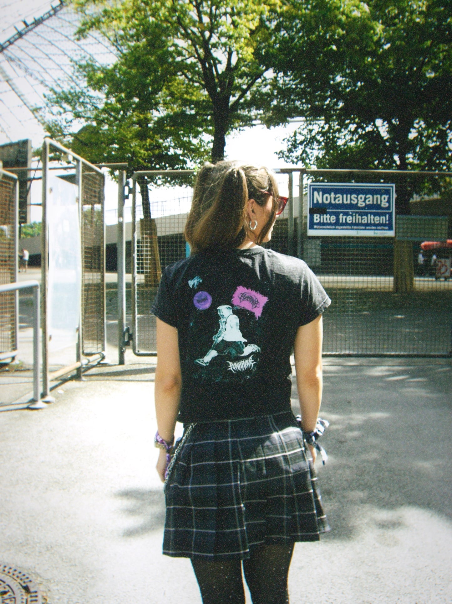 'PUNK RAVE' CROPPED TEE