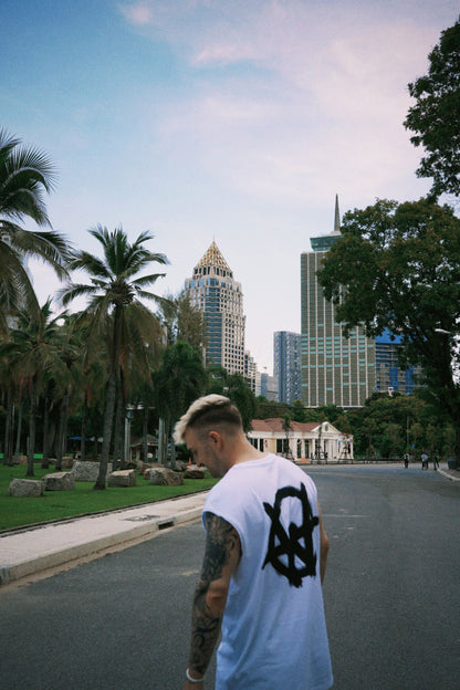 STVW LOGO TEE WHITE