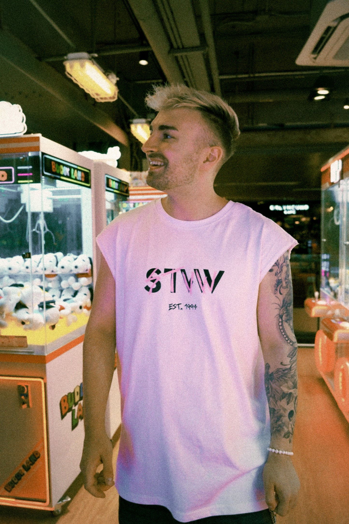 STVW LOGO TEE WHITE